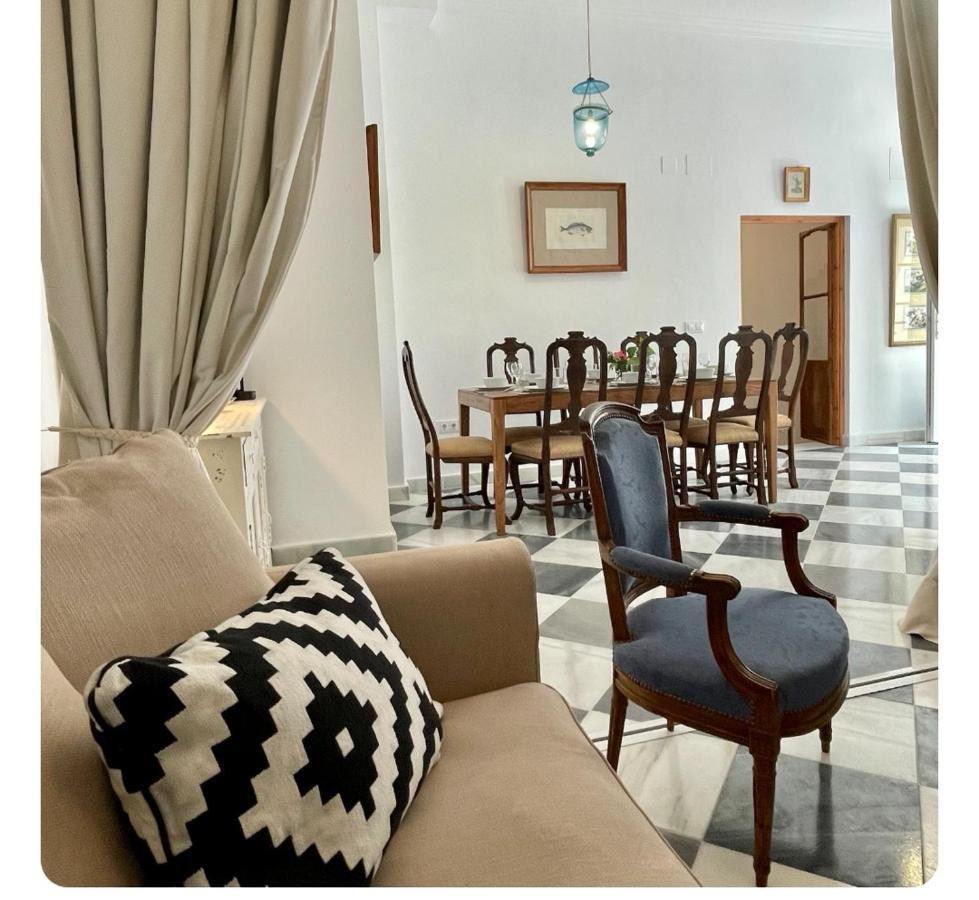 Gatu Premium Apartamento Palacio Oneto Con Jardin Privado " Preferente Mayores De 25 Anos Y Familias " 엘푸에르토데산타마리아 외부 사진