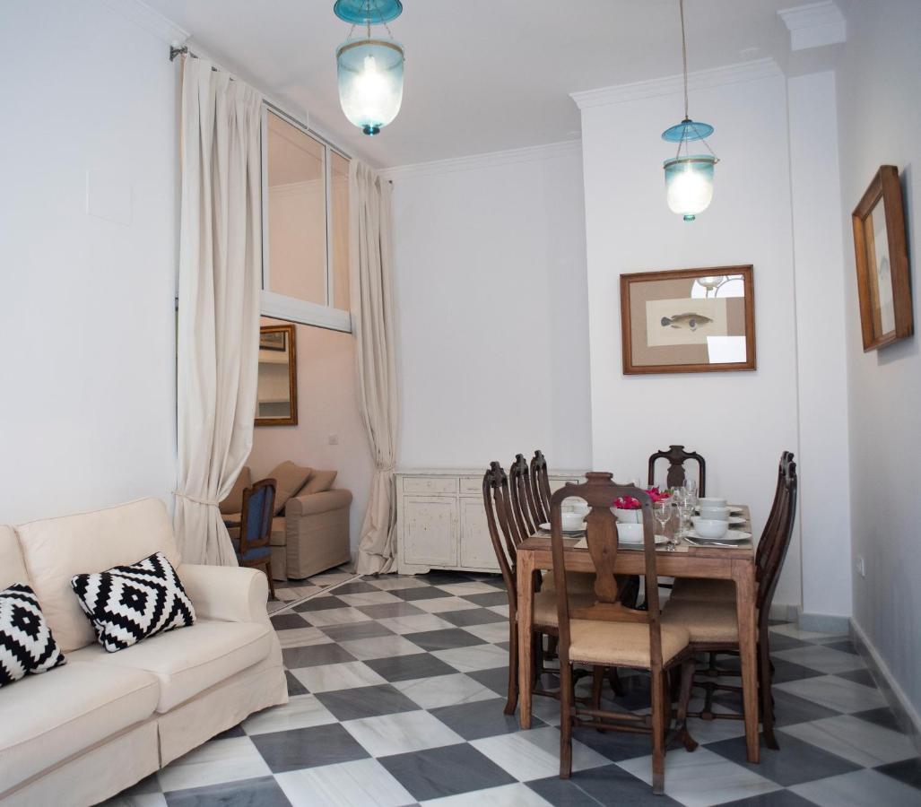 Gatu Premium Apartamento Palacio Oneto Con Jardin Privado " Preferente Mayores De 25 Anos Y Familias " 엘푸에르토데산타마리아 외부 사진